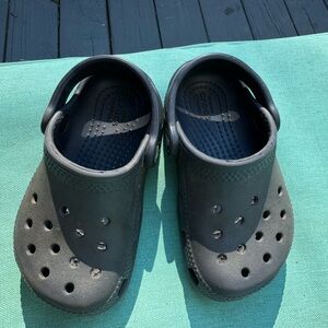 Toddler crocs